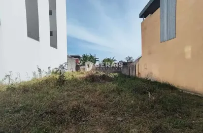 Terreno comercial para alugar no Santos Dumont, Divinópolis 