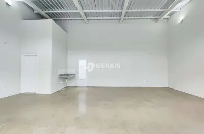 Ponto comercial para alugar no Interlagos, Divinópolis 