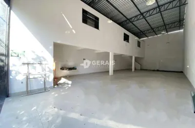 Barracão / Galpão / Depósito para alugar no São José, Divinópolis 