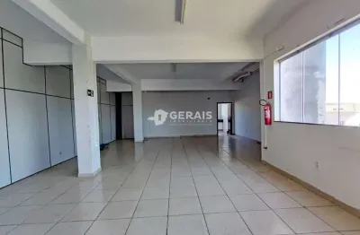Sala comercial para alugar no Manoel Valinhas, Divinópolis 
