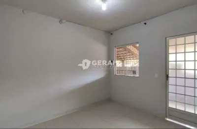 Casa à venda, 2 quartos, 2 vagas, mangabeiras - divinópolis/mg