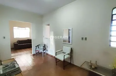 Sobrado à venda, 3 quartos, 1 suíte, são sebastião - divinópolis/mg