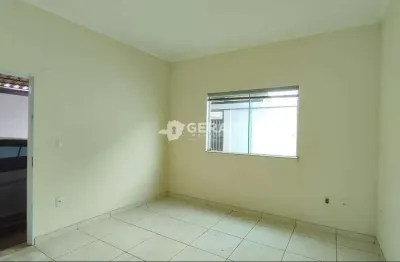 Casa à venda, 3 quartos, 1 suíte, 2 vagas, são luís - divinópolis/mg