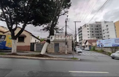 Terreno à venda no Centro, Divinópolis 