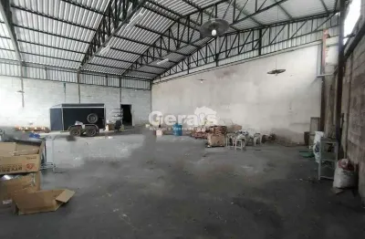 Barracão / Galpão / Depósito para alugar no Jardim Candidés, Divinópolis 