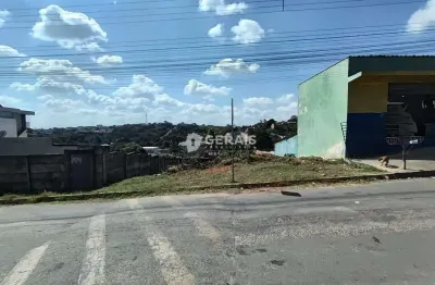 Terreno à venda no Jardinópolis, Divinópolis 