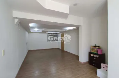 Sala comercial para alugar no Centro, Divinópolis 