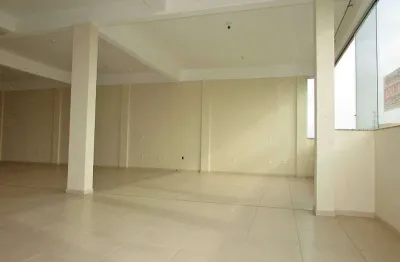 Ponto comercial para alugar no Paraíso, Divinópolis 