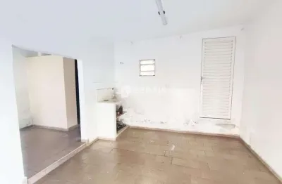 Ponto comercial para alugar no Sidil, Divinópolis 