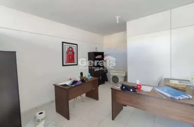 Ponto comercial para alugar no Santa Clara, Divinópolis 