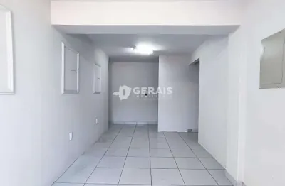 Sala comercial para alugar no São José, Divinópolis 
