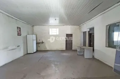 Ponto comercial para alugar no Bom Pastor, Divinópolis 