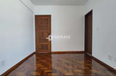 Apartamento à venda, 3 quartos, 1 suíte, 1 vaga, planalto - divinópolis/mg