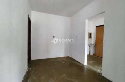 Barracão à venda, 2 quartos, 2 vagas, maria helena - divinópolis/mg