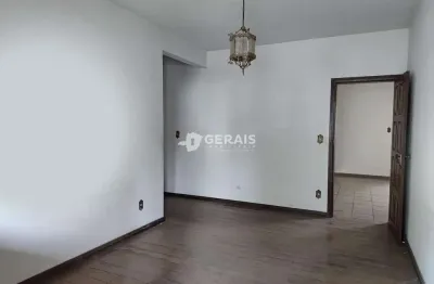 Casa à venda, 4 quartos, 1 suíte, 6 vagas, centro - divinópolis/mg