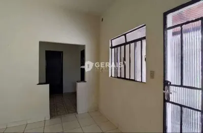 Casa com 3 quartos à venda no Niterói, Divinópolis 