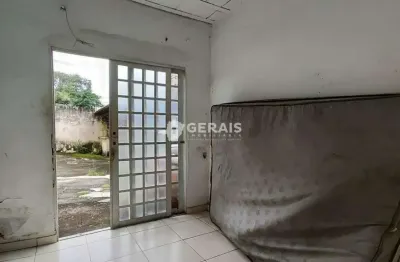 Casa à venda, 3 quartos, 3 vagas, centro - divinópolis/mg