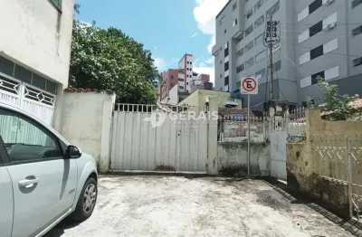 Terreno à venda no Centro, Divinópolis 