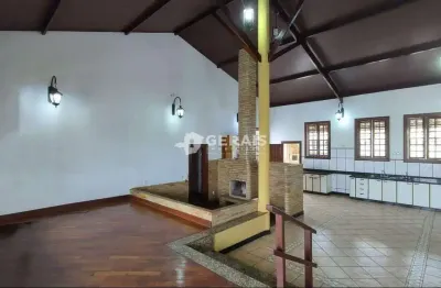 Casa à venda, 4 quartos, 2 suítes, 2 vagas, santo antônio dos campos (ermida) - divinópolis/mg