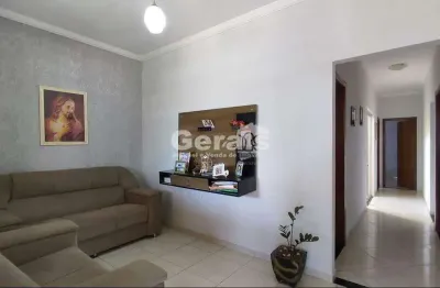 Casa à venda, 3 quartos, 2 vagas, são roque - divinópolis/mg