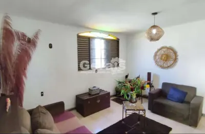 Casa com 3 quartos à venda no Niterói, Divinópolis 