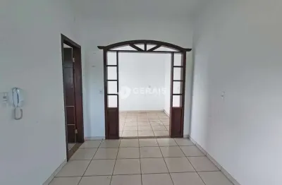 Casa à venda, 5 quartos, 2 vagas, alvorada - divinópolis/mg