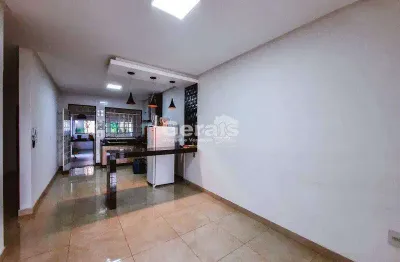 Casa à venda, 3 quartos, 1 suíte, 2 vagas, campina verde - divinópolis/mg