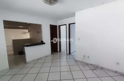 Casa à venda, 3 quartos, 1 suíte, 2 vagas, conjunto habitacional dom cristiano - divinópolis/mg