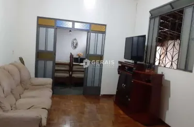 Casa à venda, 3 quartos, 1 suíte, 2 vagas, antonio fonseca - divinópolis/mg