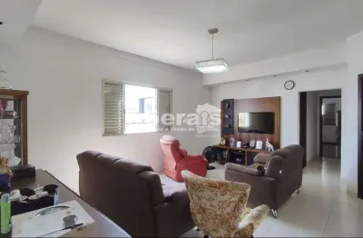 Casa à venda, 3 quartos, 1 suíte, 4 vagas, centro - divinópolis/mg