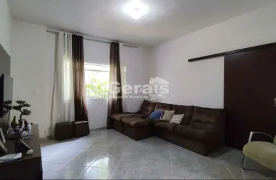 Casa à venda, 4 quartos, 5 vagas, vila cruzeiro - divinópolis/mg