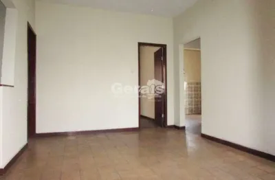 Casa à venda, 3 quartos, 2 vagas, interlagos - divinópolis/mg