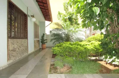 Casa à venda, 4 quartos, 2 vagas, centro - divinópolis/mg