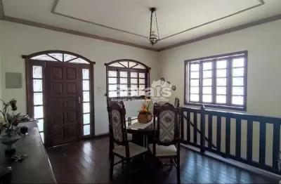 Casa à venda, 4 quartos, 1 suíte, 2 vagas, ipiranga - divinópolis/mg