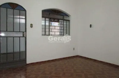 Casa à venda, 3 quartos, 2 vagas, centro - divinópolis/mg