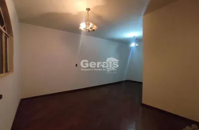 Casa à venda, 3 quartos, 2 vagas, sagrada familia - divinópolis/mg