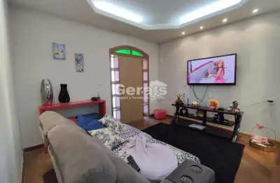 Casa à venda, 5 quartos, 1 suíte, 1 vaga, carmo do cajuru - divinópolis/mg