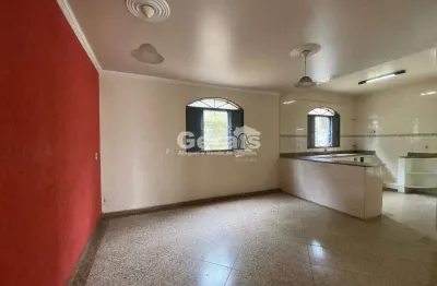 Casa à venda, 4 quartos, 1 suíte, 5 vagas, catalão - divinópolis/mg