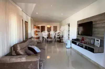 Casa à venda, 4 quartos, 1 suíte, 5 vagas, manoel valinhas - divinópolis/mg