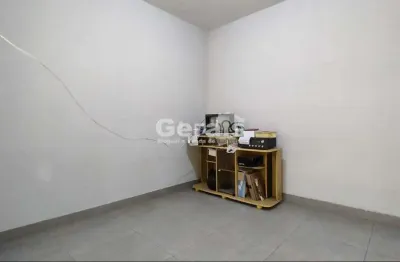 Casa à venda, 2 quartos, 3 vagas, nossa senhora da conceição - divinópolis/mg