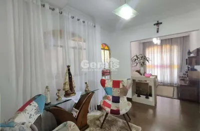 Casa à venda, 3 quartos, 1 suíte, 3 vagas, das oliveiras - divinópolis/mg