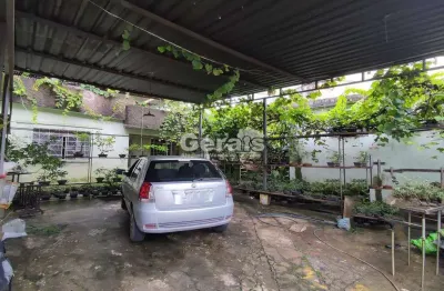 Casa à venda, 3 quartos, 3 vagas, centro - divinópolis/mg