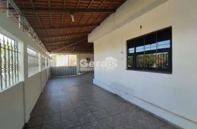 Casa à venda, 3 quartos, 2 vagas, santa tereza - divinópolis/mg