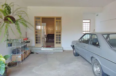 Casa à venda, 3 quartos, 1 suíte, 3 vagas, santa tereza - divinópolis/mg