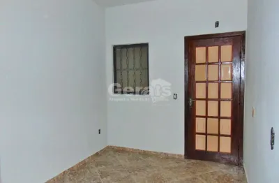 Casa à venda, 3 quartos, 1 vaga, interlagos - divinópolis/mg