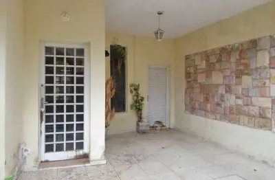 Casa à venda, 4 quartos, 2 suítes, 2 vagas, doutor josé thomaz - divinópolis/mg