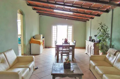 Casa à venda, 3 quartos, 2 vagas, são caetano - divinópolis/mg