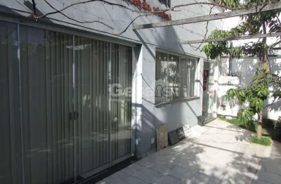 Casa à venda, 2 quartos, 5 vagas, bom pastor - divinópolis/mg