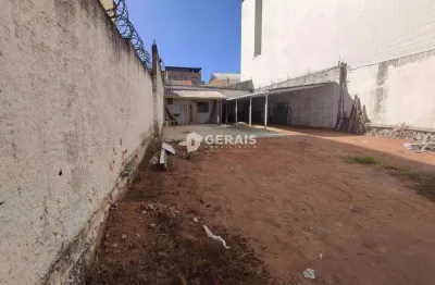 Barracão para aluguel, 1 quarto, 1 vaga, são josé - divinópolis/mg