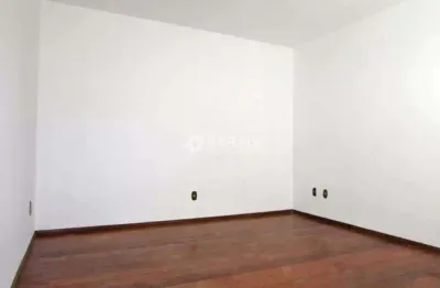 Apartamento à venda, 3 quartos, 1 suíte, 1 vaga, catalão - divinópolis/mg